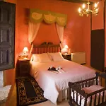 Holiday home Marques De Valdeolivo Tronchon
