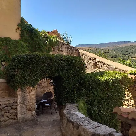 Marques De Valdeolivo *