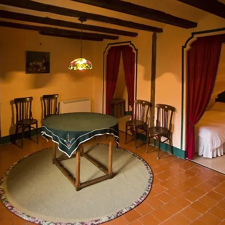 Holiday home Marques De Valdeolivo Tronchon